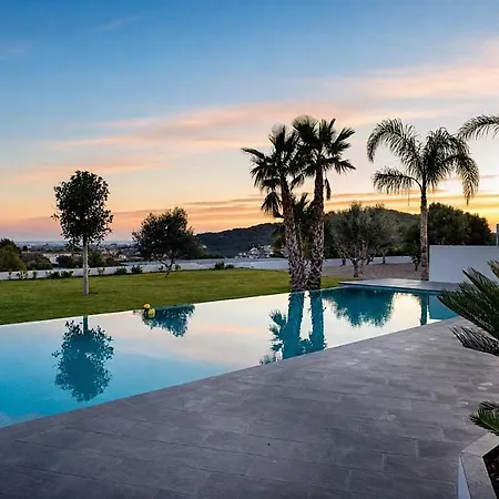 Orlando Villa *