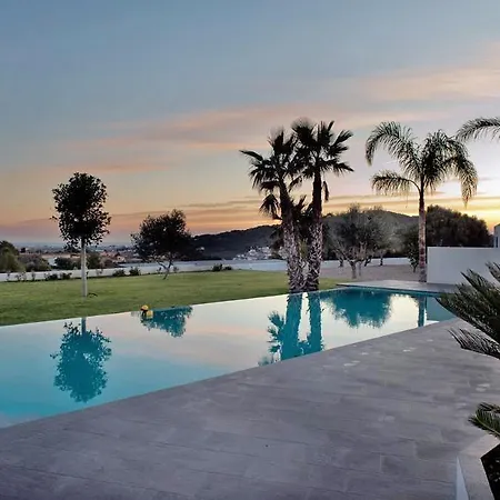 Villa Orlando By Aguilarent