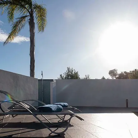 Villa Orlando By Aguilarent